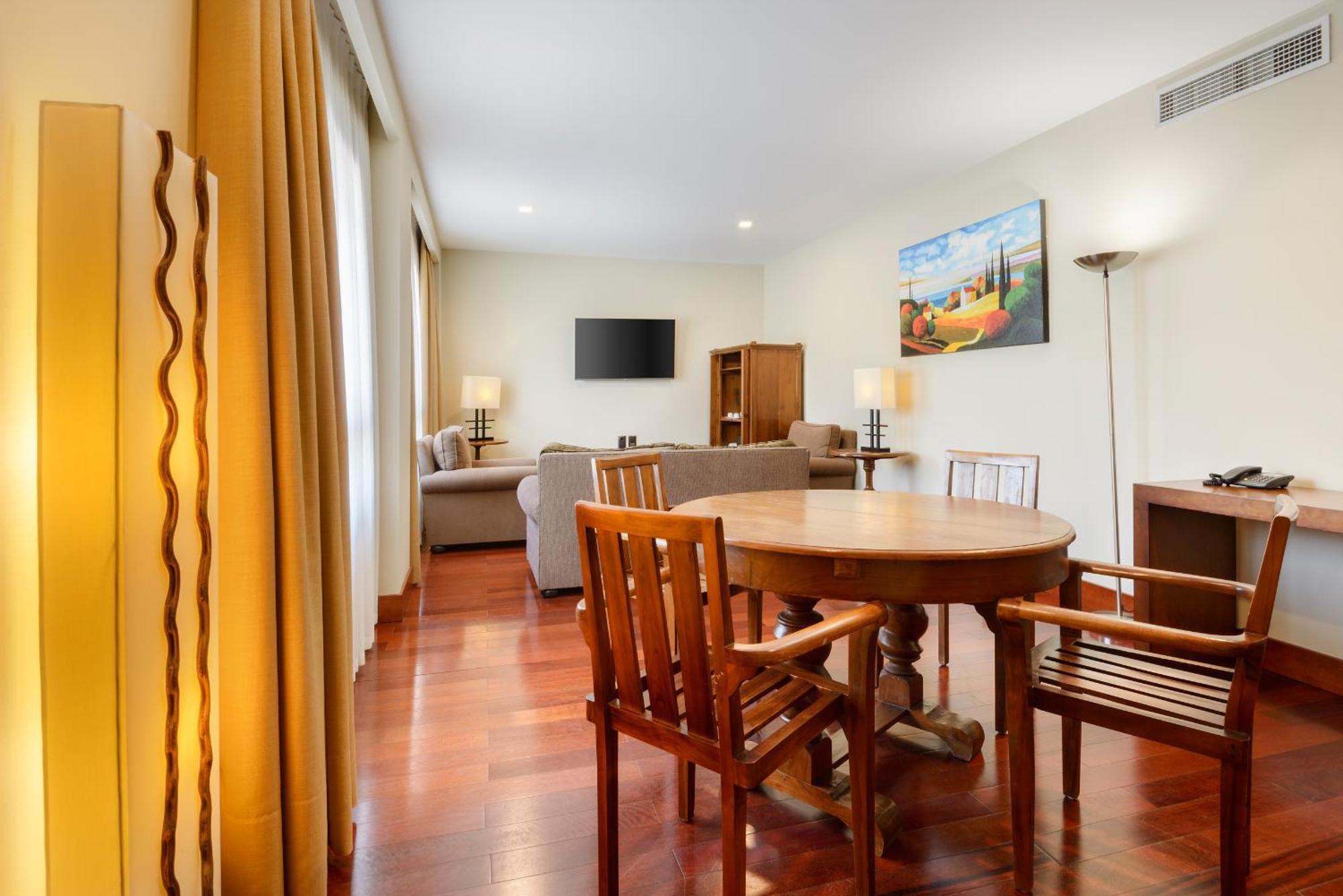 Hotel & Spa Monasterio De Больтанья Екстер'єр фото Suite