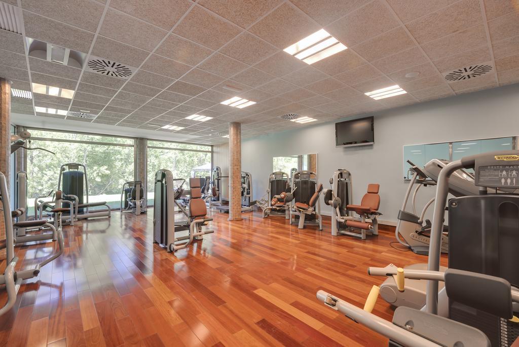 Hotel & Spa Monasterio De Больтанья Екстер'єр фото The gym at the hotel